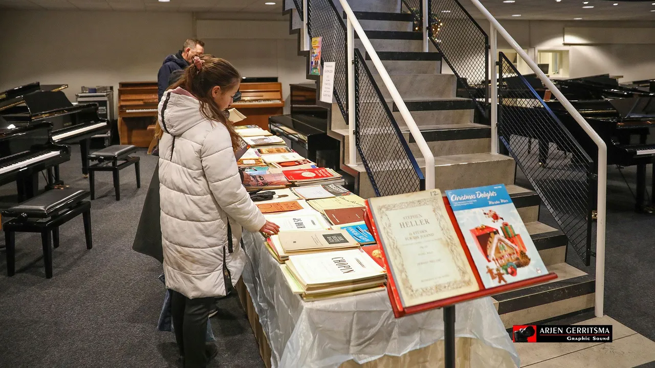2022 12 10 verhoog pianofeest 005
