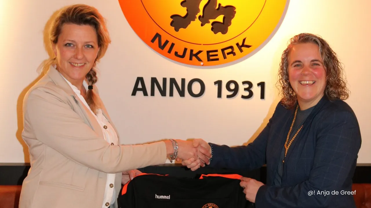 r: Andrea Nagel