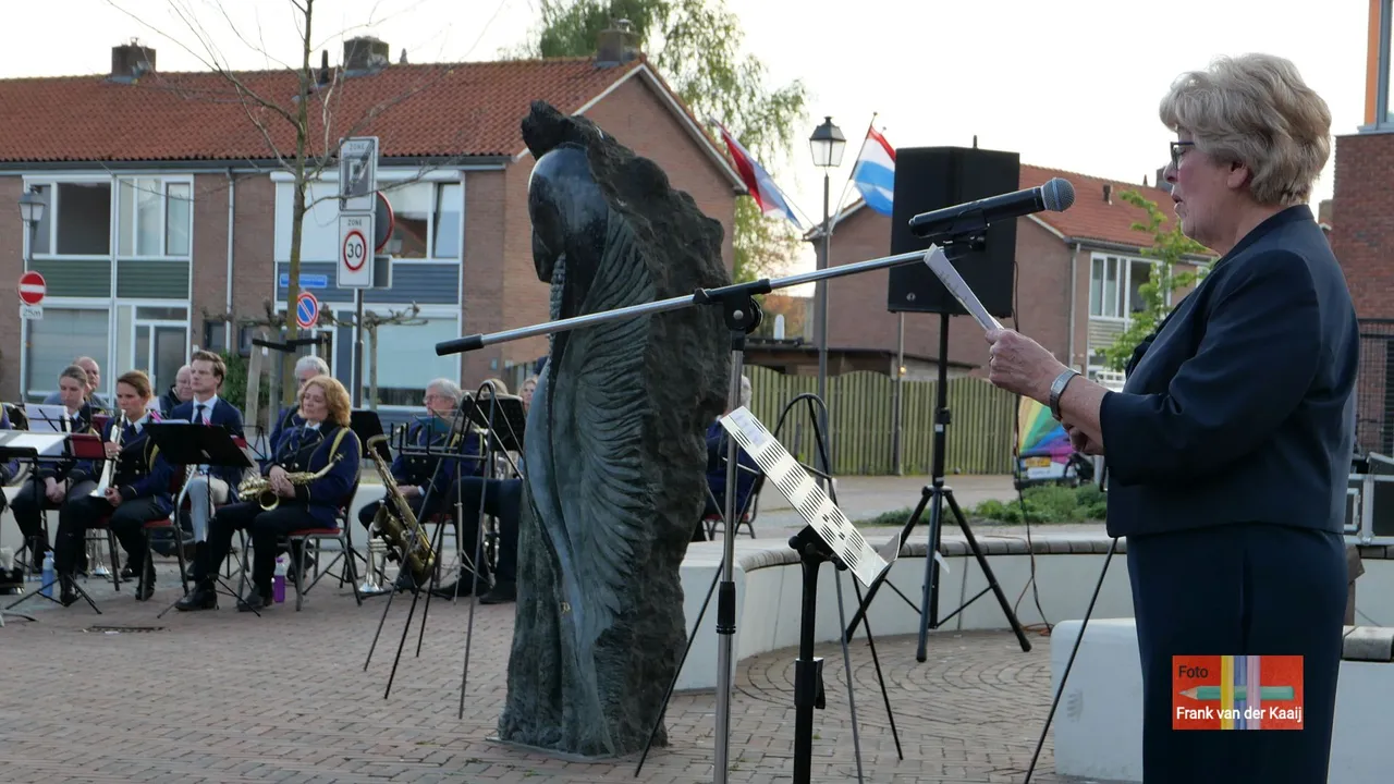 2023 05 04 dodenherdenking nijkerkerveen 11