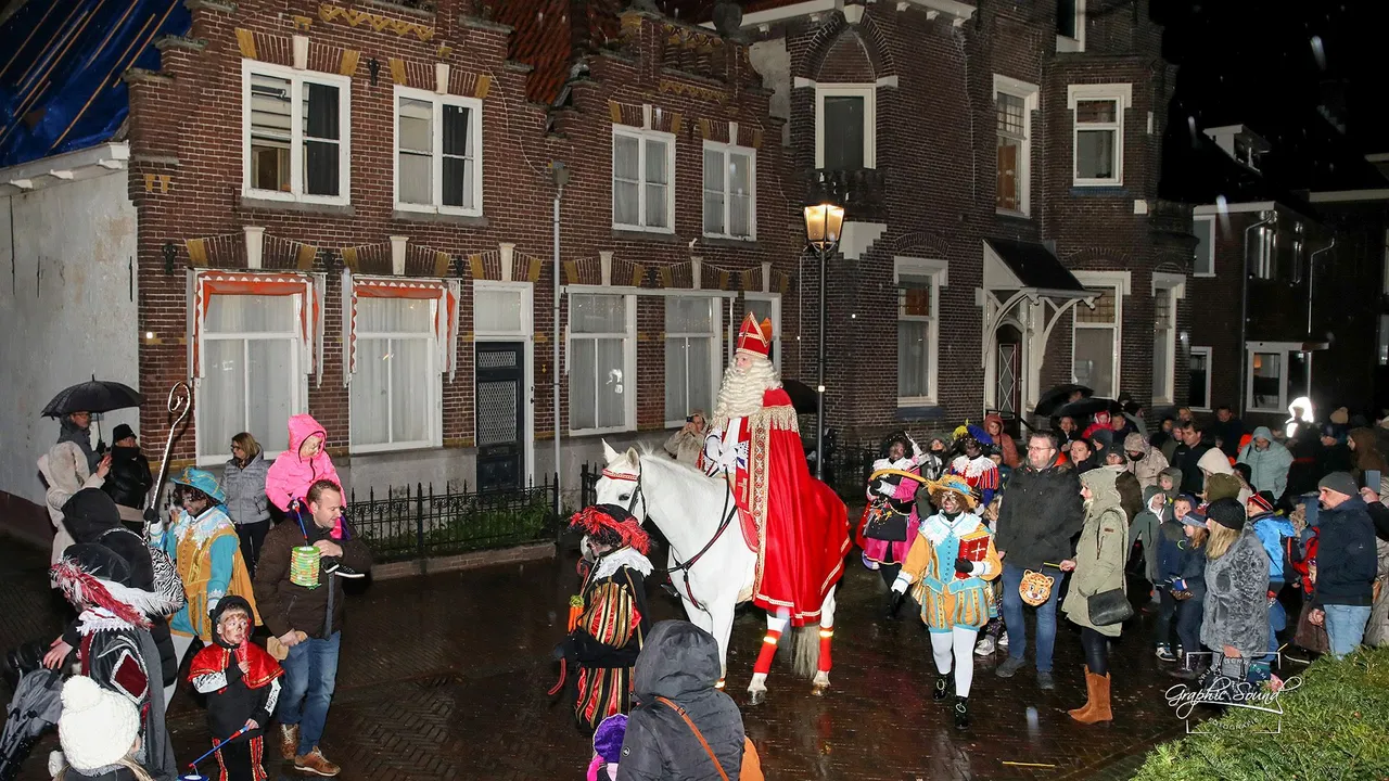 2023 11 224 lichtjesoptocht sint 13
