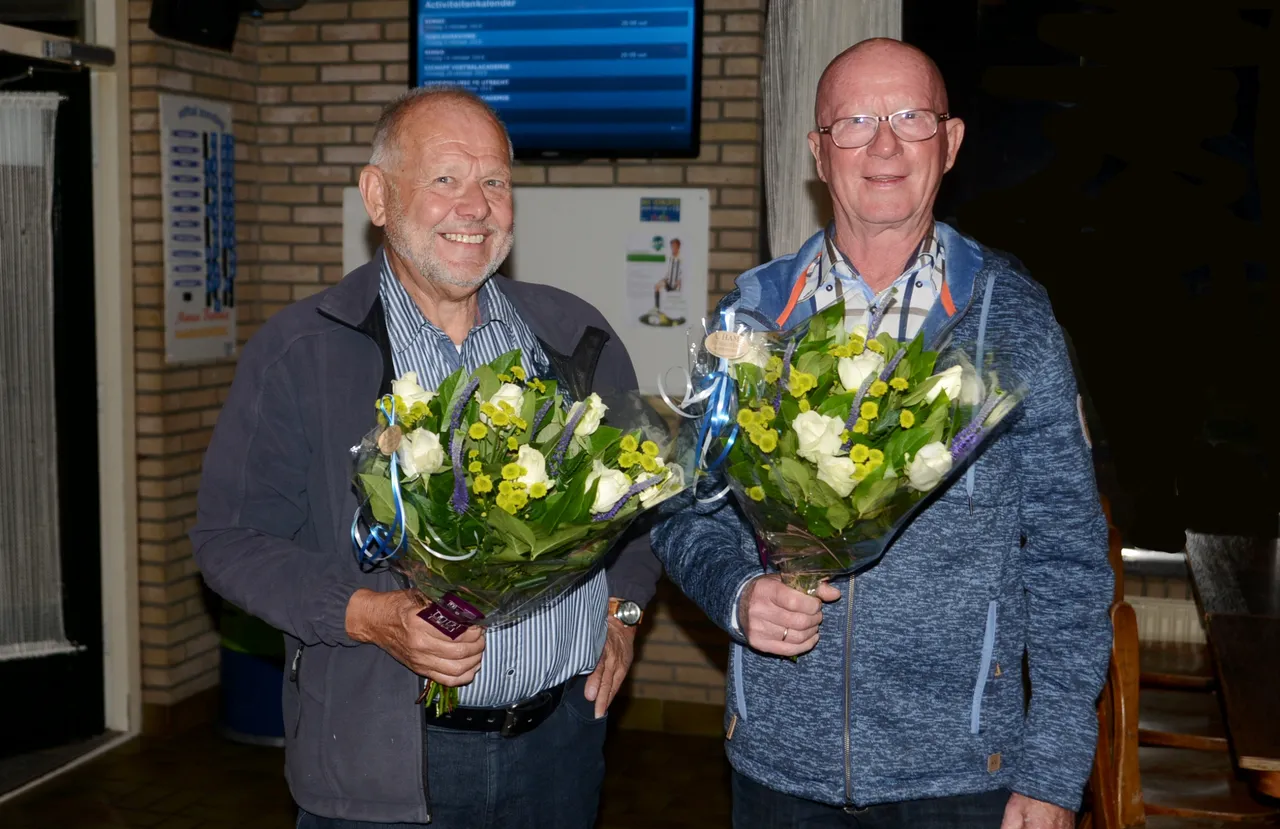 veensche boys jubilarissen 9 10 anton kas jaap kuijt