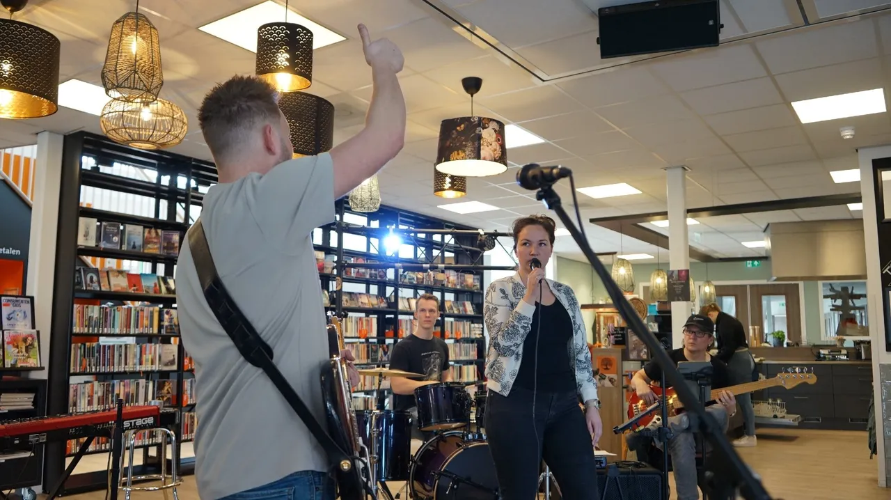 2024 03 09 gitaristen joel floor 1