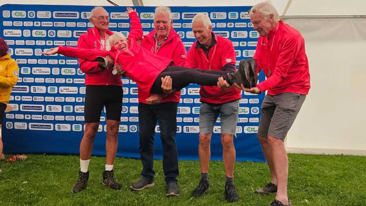 WK St. Ayles Skiff winnaars 280plus mannen zuidwal wk