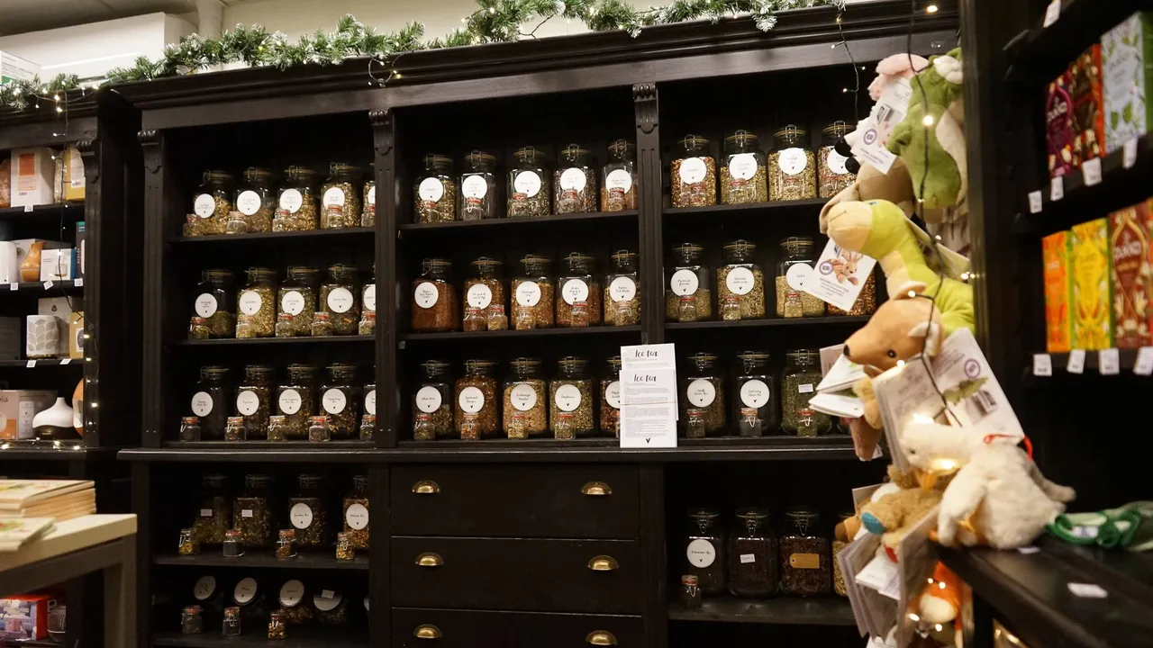 2025-12-03 G&amp;W-10