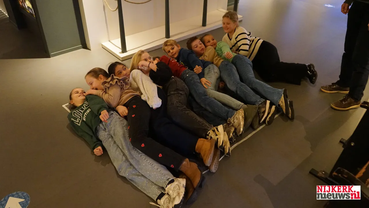 2025-12-08 surinameles-1