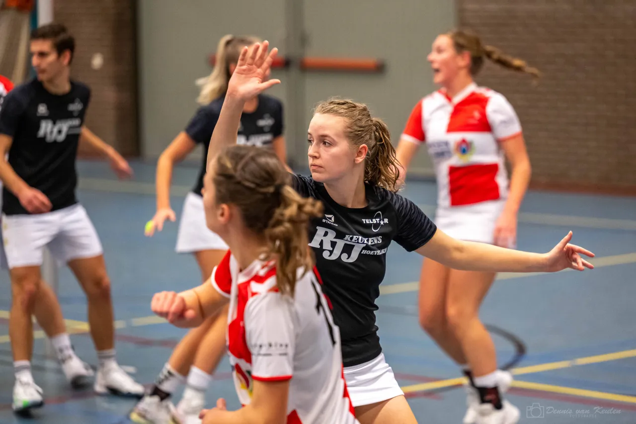 2025-12-15 telstar 2