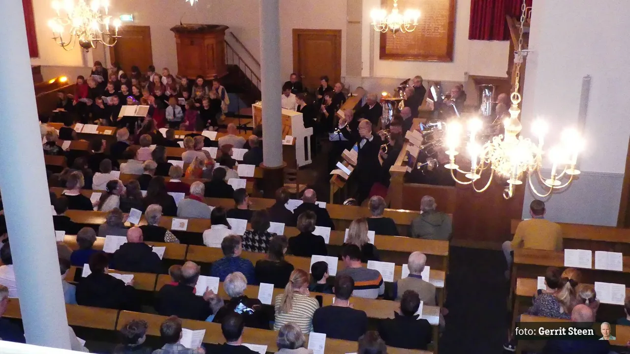 2025-12-1kerstsamenzang-6