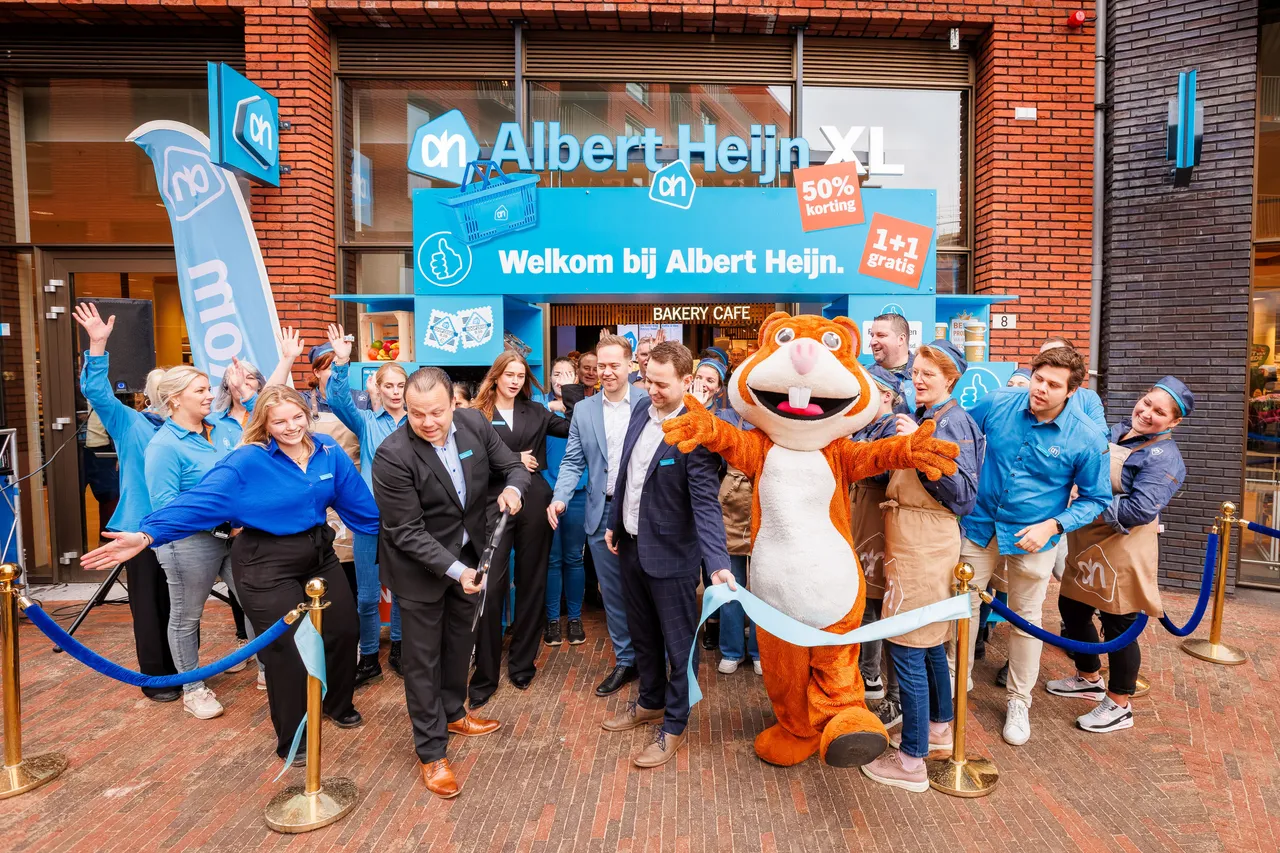 officieumlleopeningalbertheijnxlwaalsprong1november2023foto albertheijnthearrows