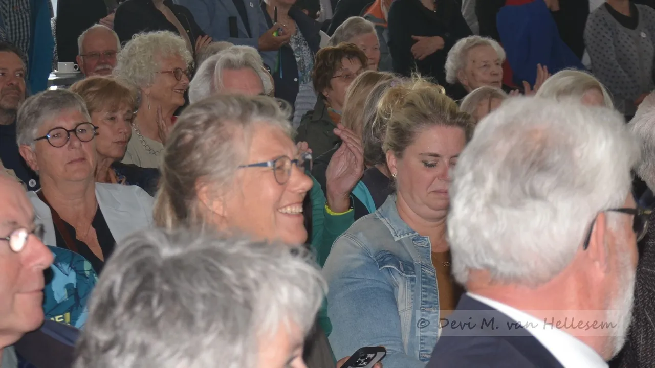 07 05 23 gedichtenwedstrijd wilma sas dm van hellesem