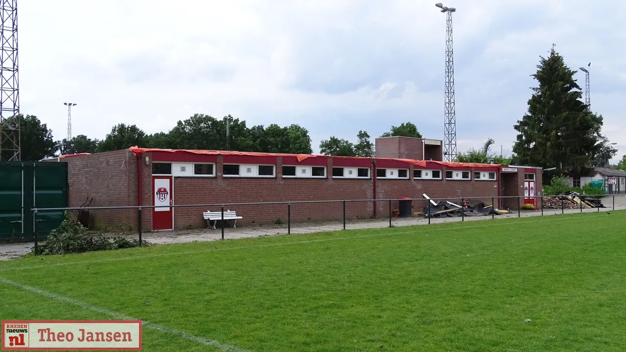 019 06 06 schade tornado rheden ijsselsingel 11