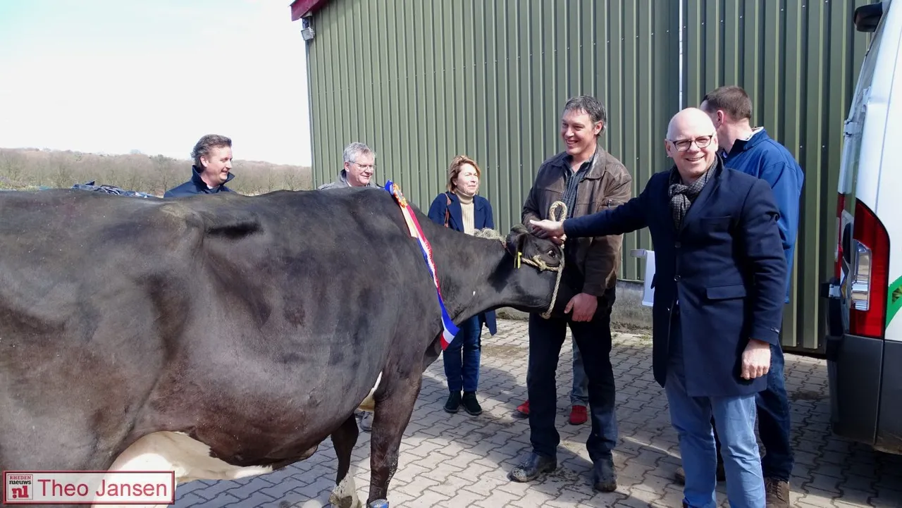 2018 04 03 huldiging koe maatschap nieuwenhuis velp 13