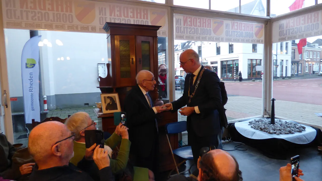 20200126 ontsteking lichtmonument 11