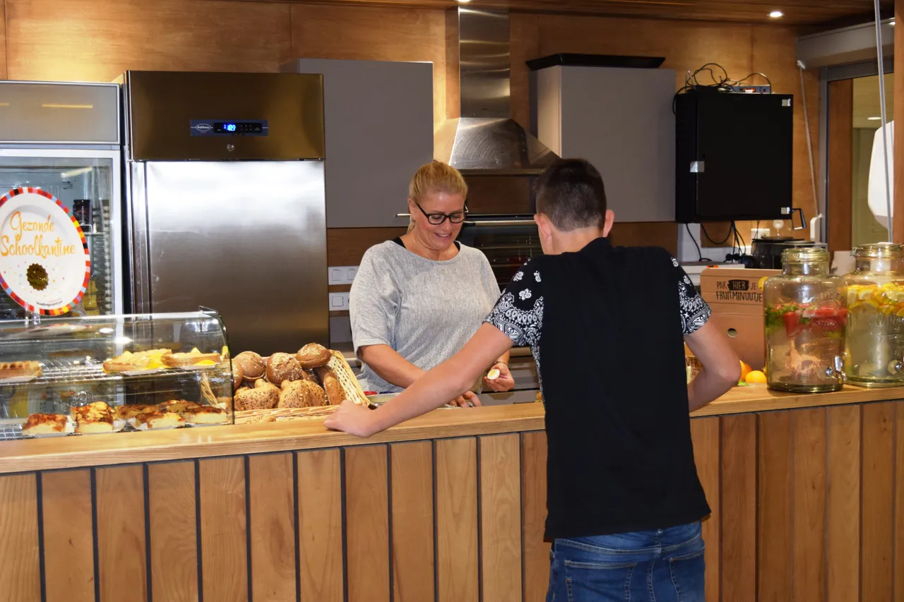 aeres velp voorheen groenhorst velp heeft een gouden schoolkantine sylvia van maanen2 3000x2000