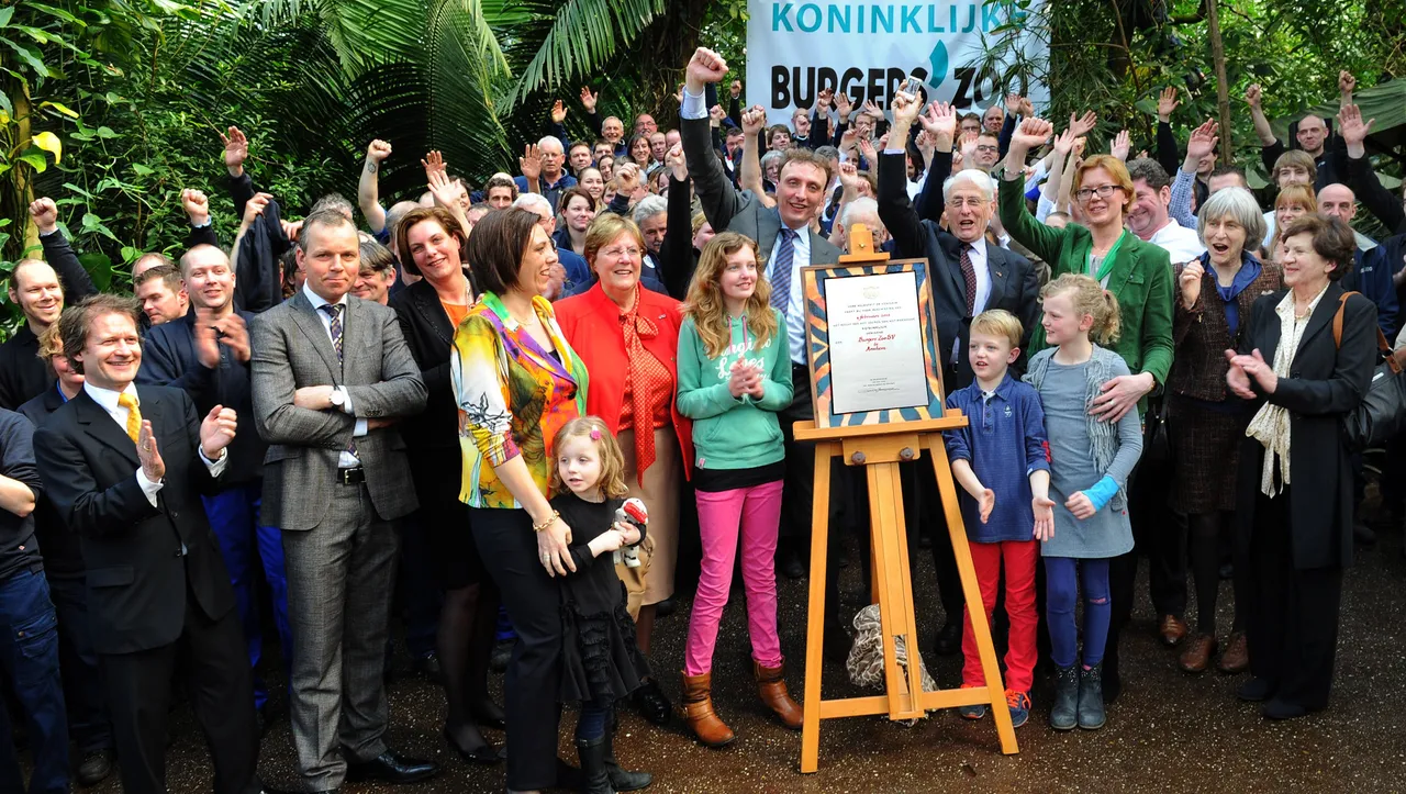 burgers zoo ontvangt predicaat koninklijk 2013 foto arjan vennema