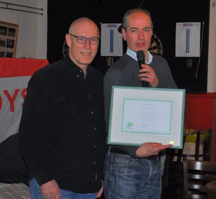 jaap met oorkonde1