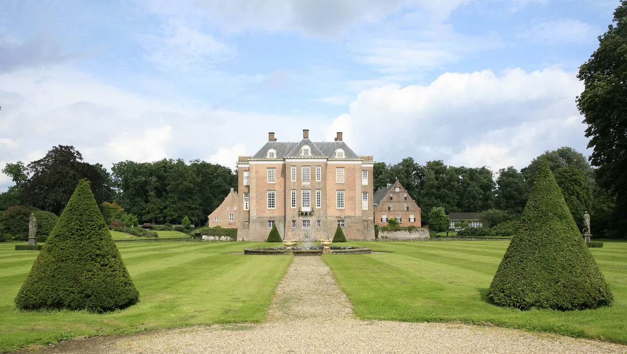kasteel middachten toerisme veluwe arnhem nijmegen