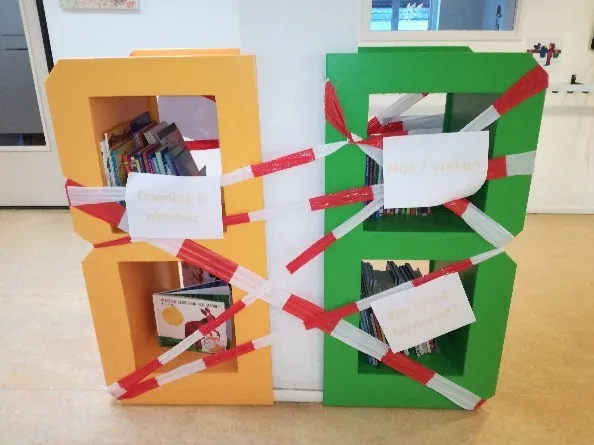 zwerfkast in de holtbank