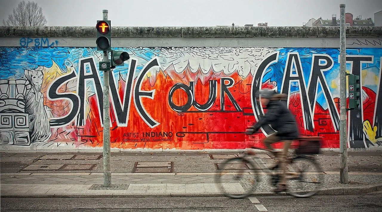berlin wall 50730 1280