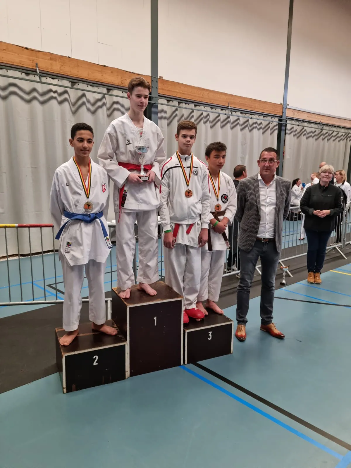 luc hoeselt