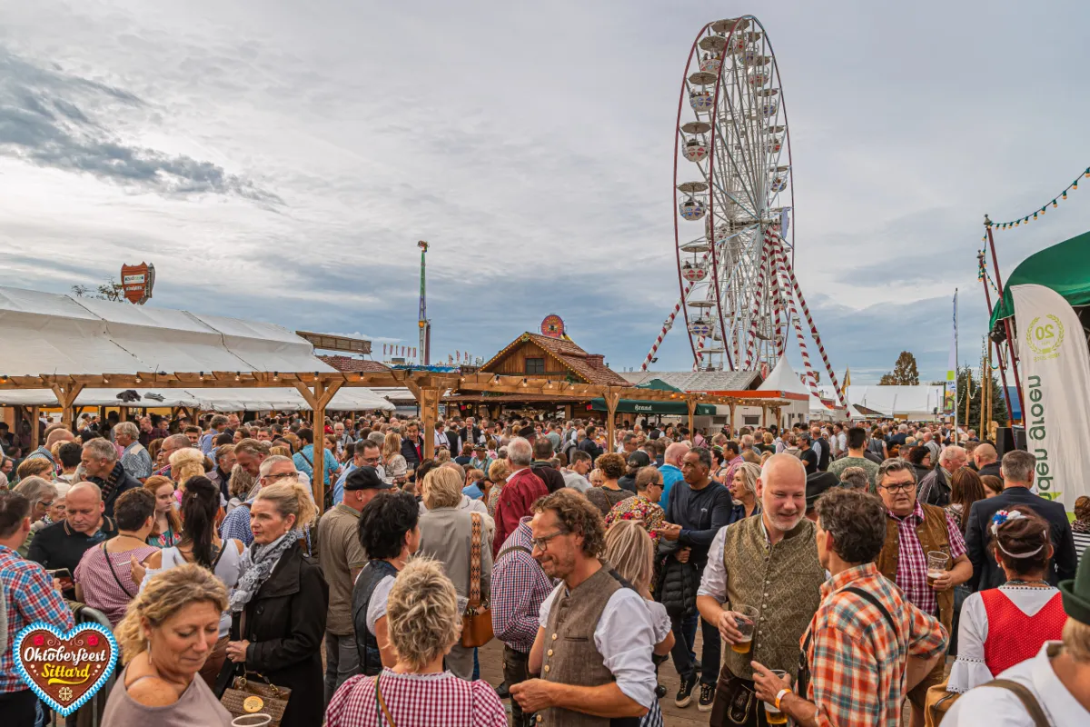 2022 10 23 oktoberfeest zondag livefeed logo 019