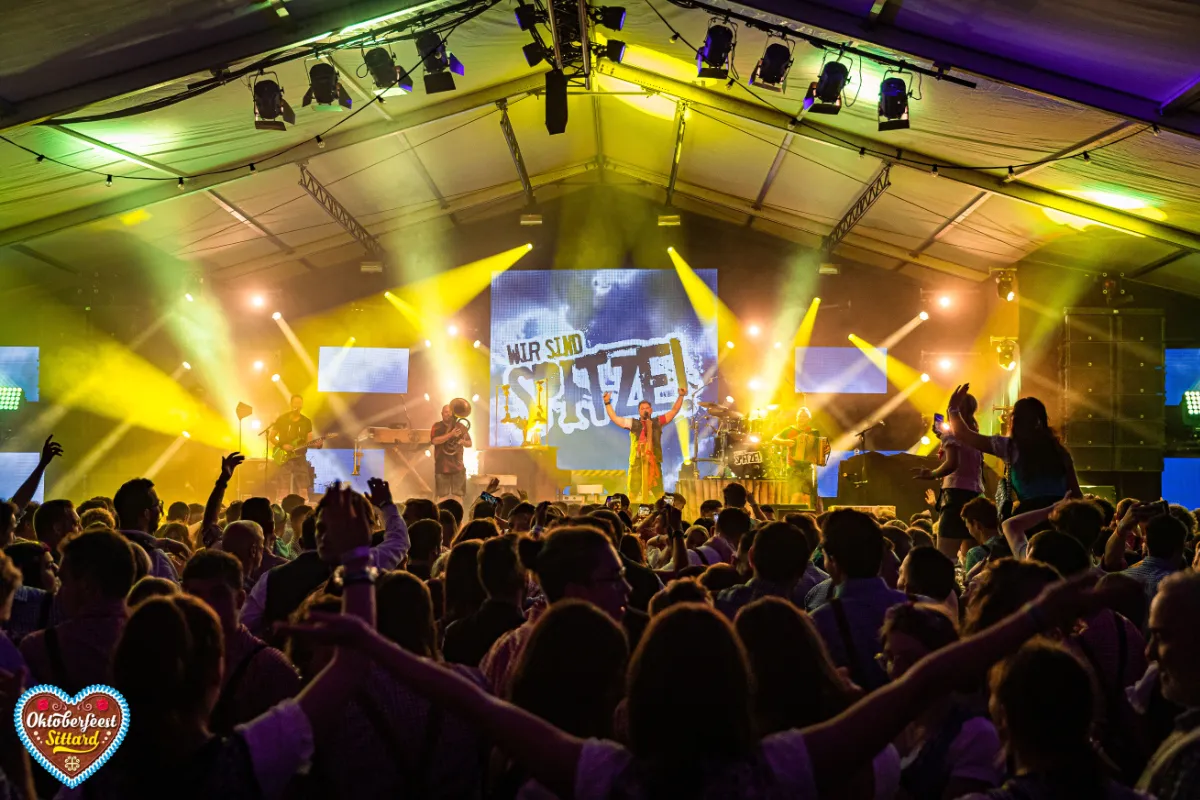 2022 10 24 oktoberfeest maandag livefeed logo 050