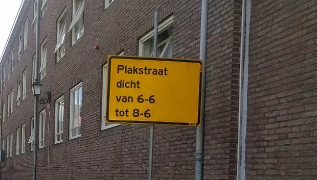 foutjegecorrigeerd bord plakstraat 2