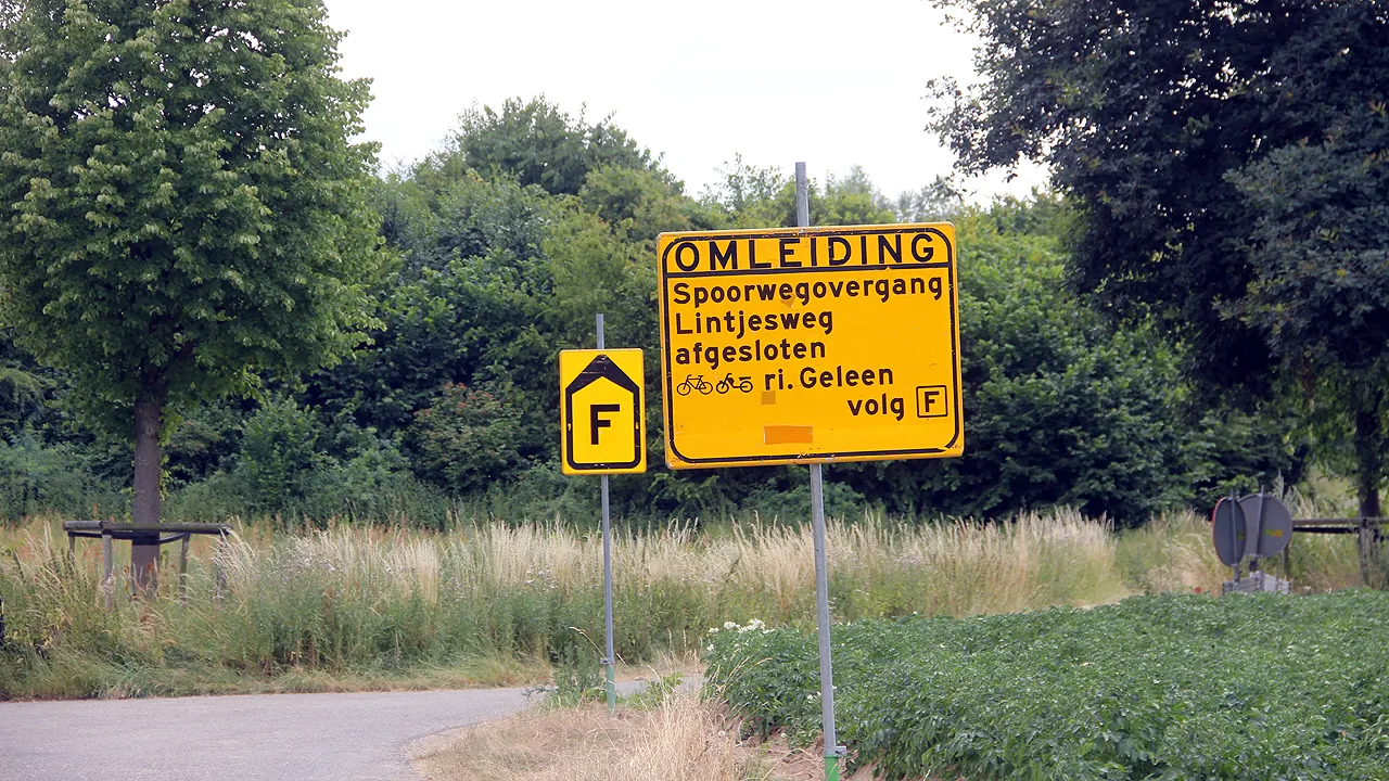 nabo lintjesweg afgesloten voor verkeer omleiding