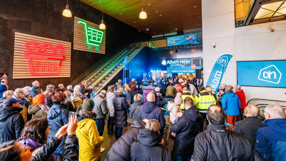 openingalbertheijnjanlindersmarktgeleen5december2023foto albertheijnthearrows