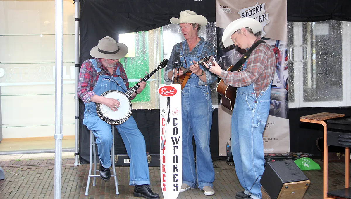 stoere mannen cow pokes