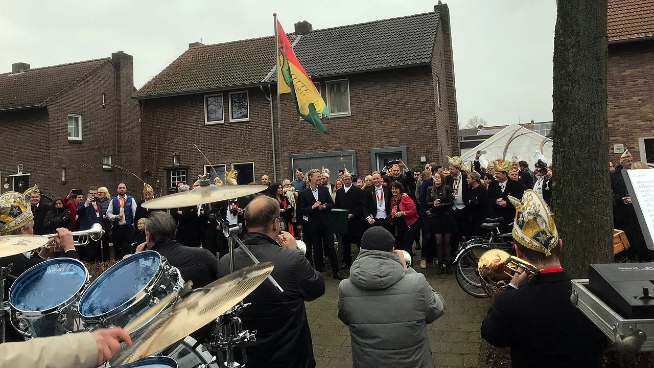 trocc88occ88t in de gocc88occ88t