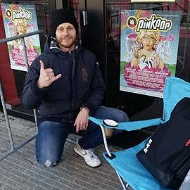 wachten op kaartje pinkpop 2018 in geleen