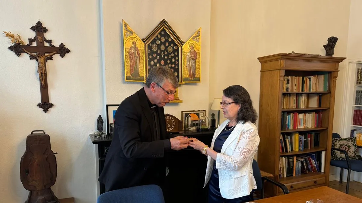 Overhandiging van de reliek van Sint Rosa van Lima