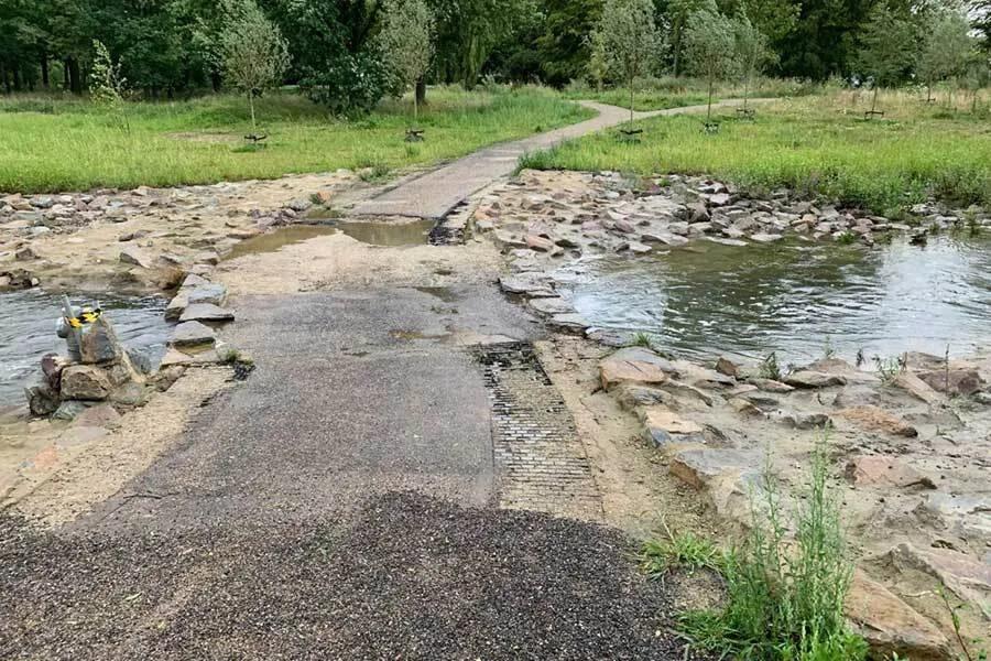 pad bij berkenlaan voor reparatie