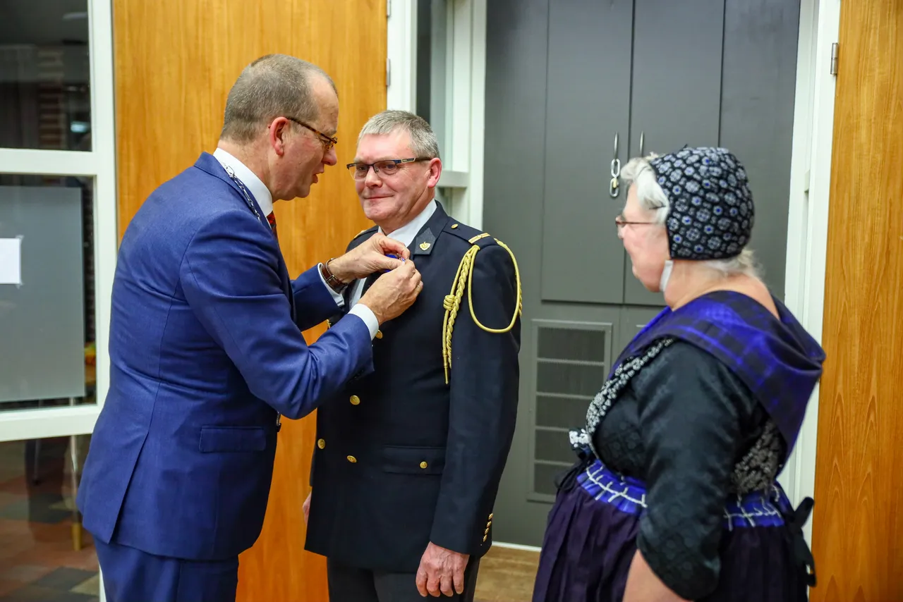 193 1040a arend huisman