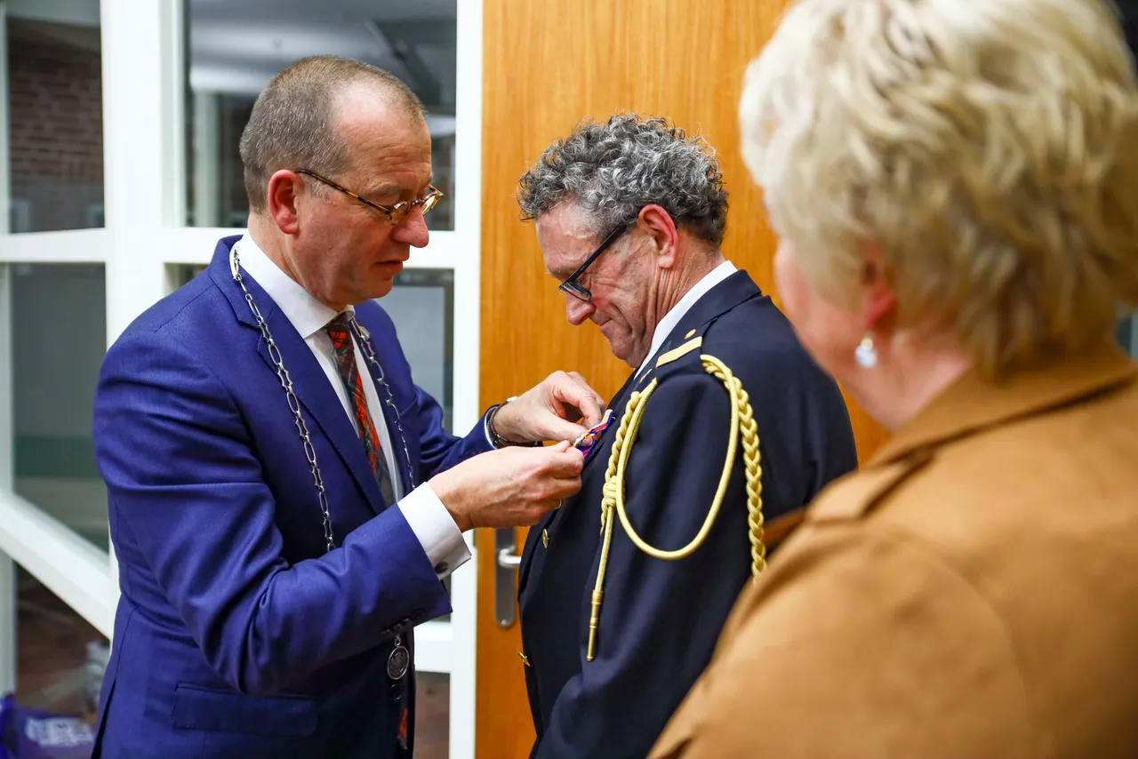 193 1057a jan dunnik