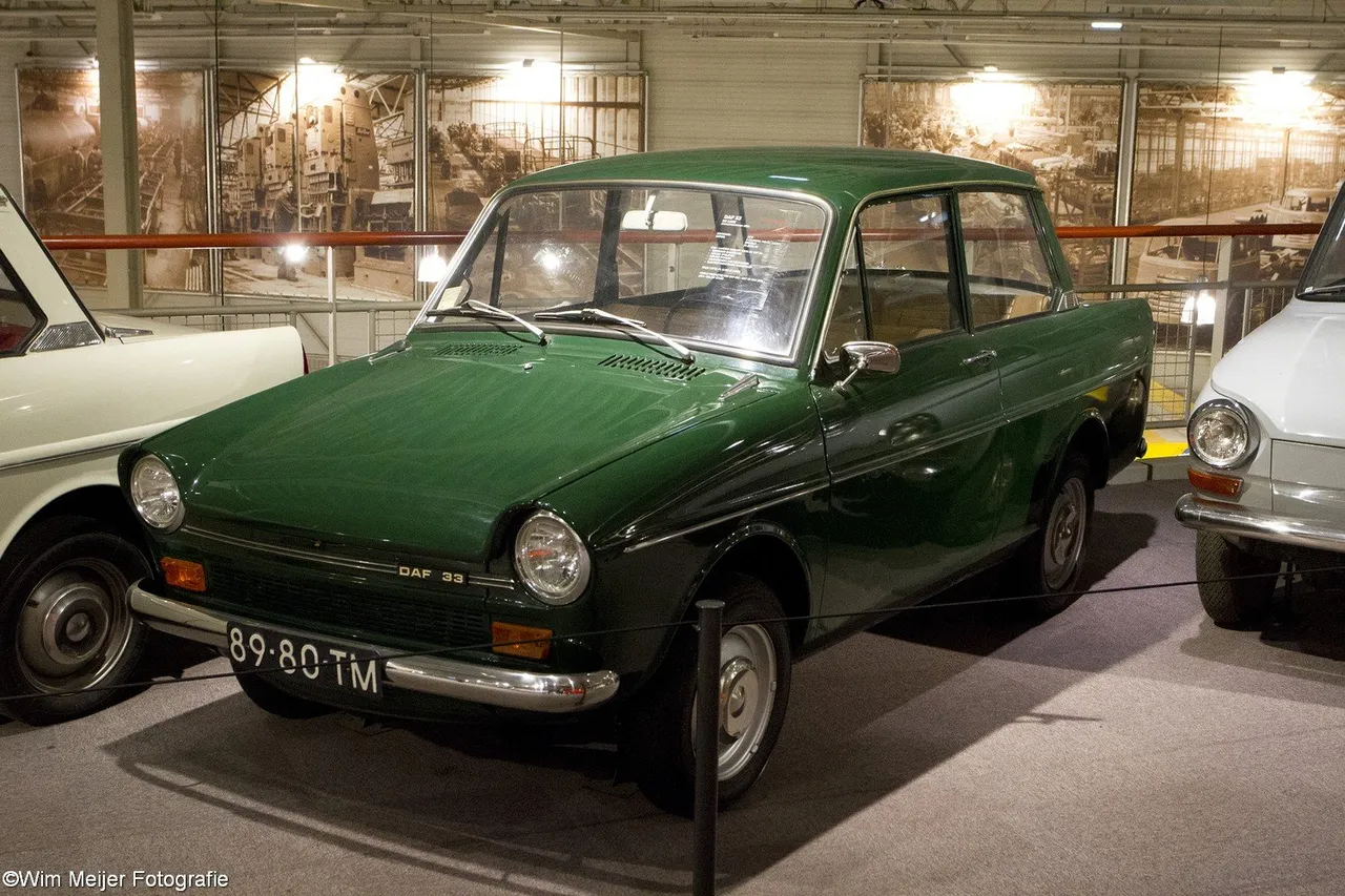 24246053303 5edb42ca25 o