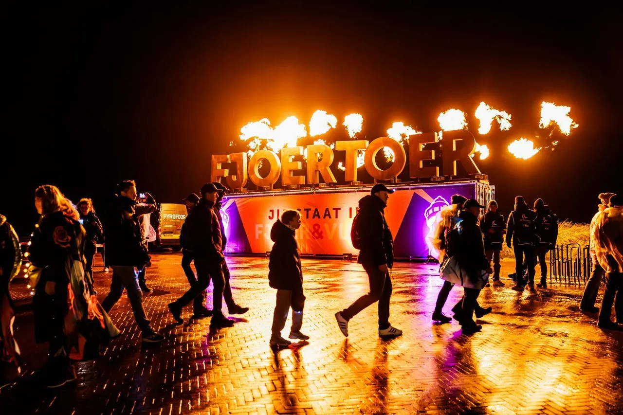 zaxy9mB2cmnV0iq1Cdxg9yPCO4TkCs5XjP1EmRlR