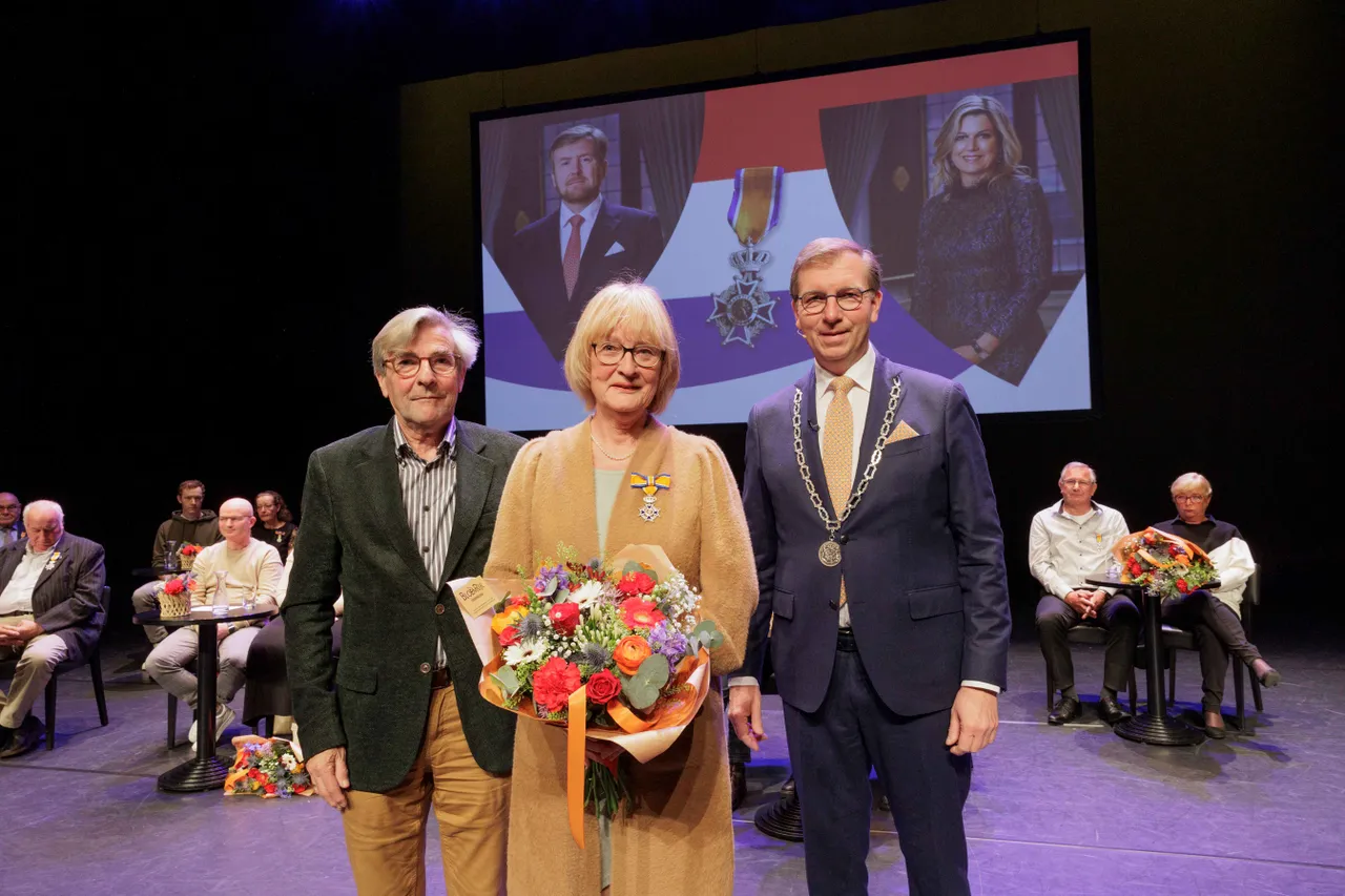 11 anke huisman b