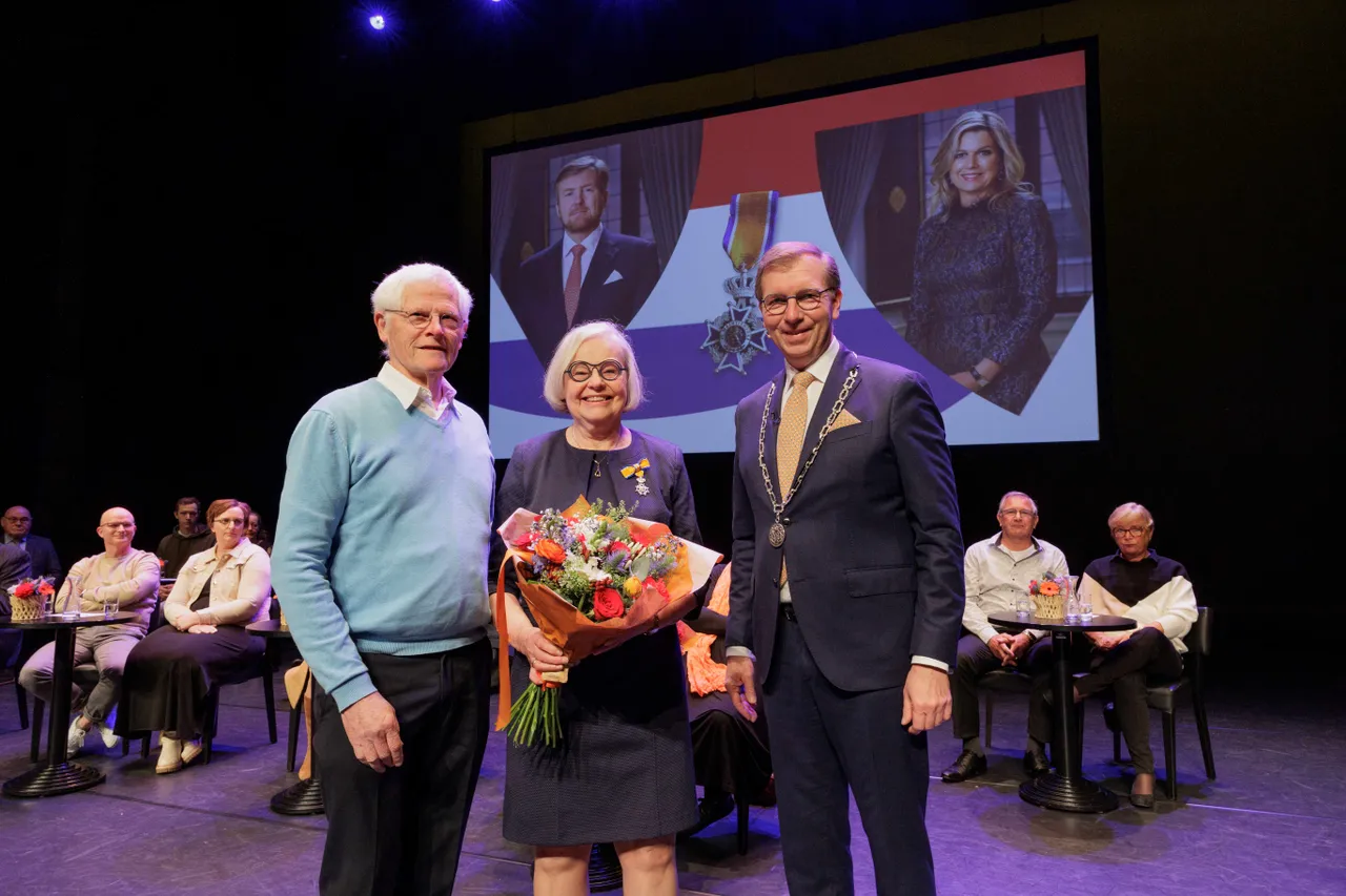 2nel van dam b