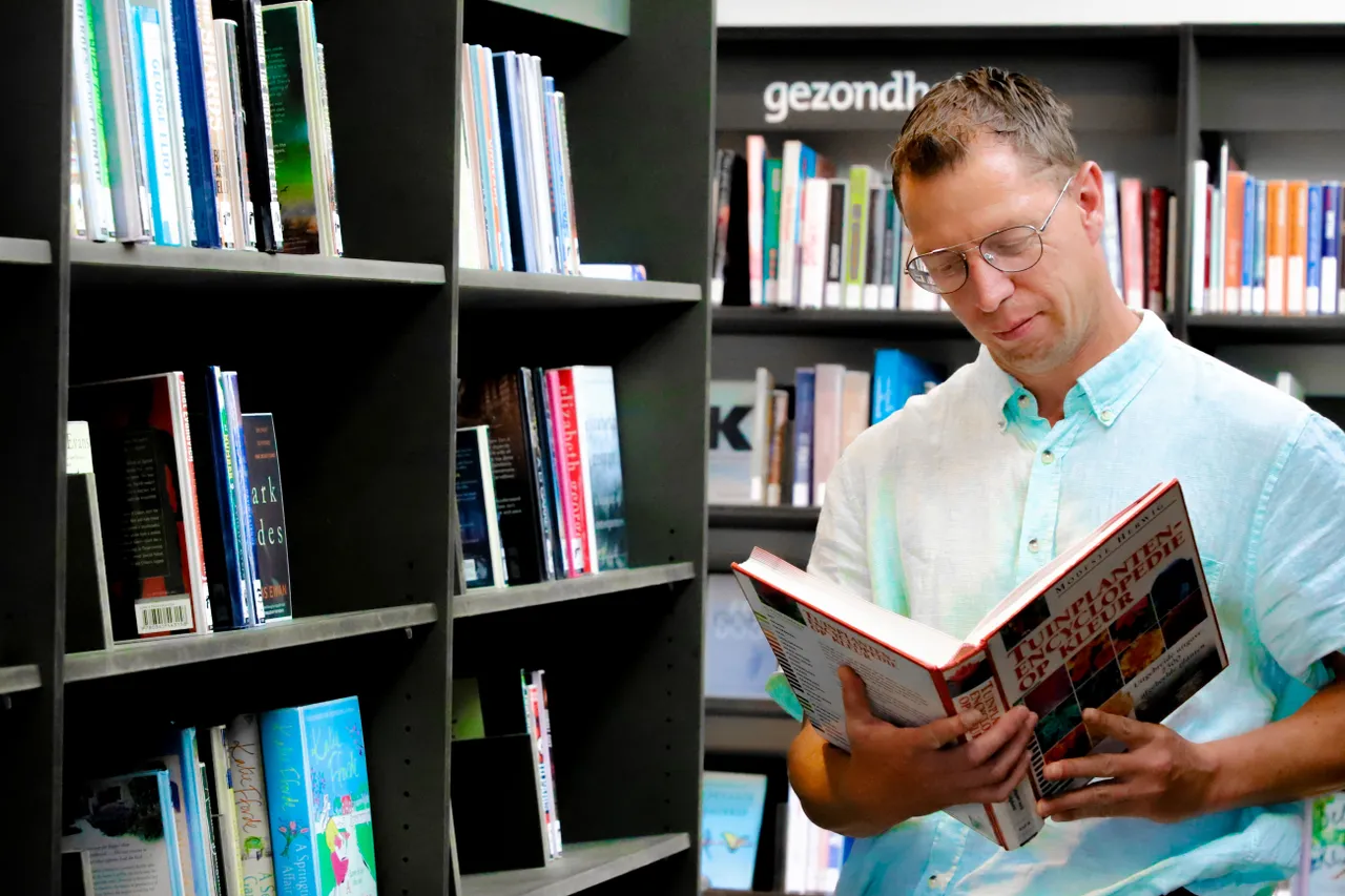taalambassadeur dirk jan in bibliotheek veenendaal2