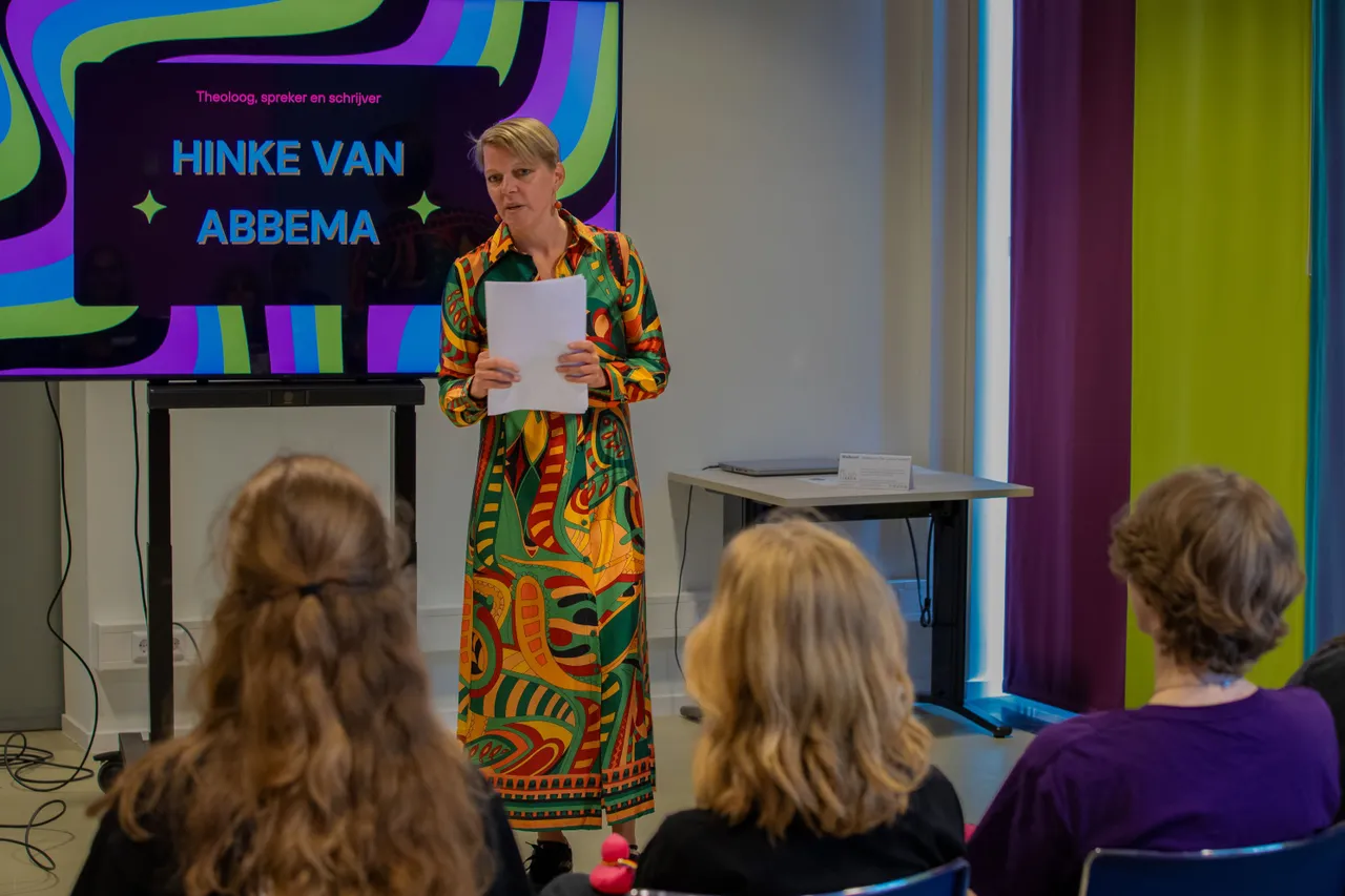 veenendaal pride pink pastor hinke van abbema