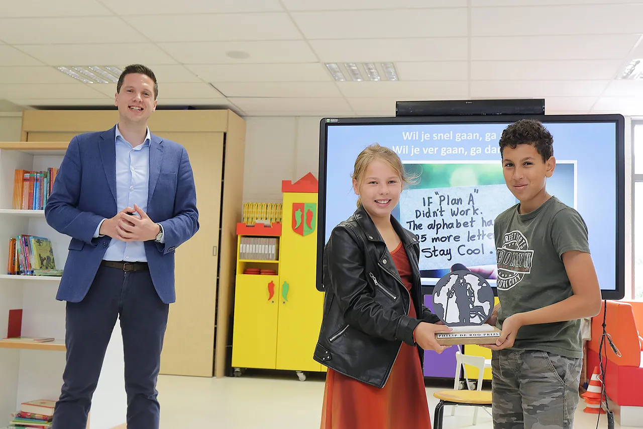 overhandiging philip de roo prijs rwf 1672