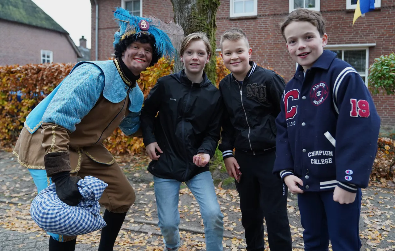 506a42ba-2146-4917-8edf-a0524ee8e29b