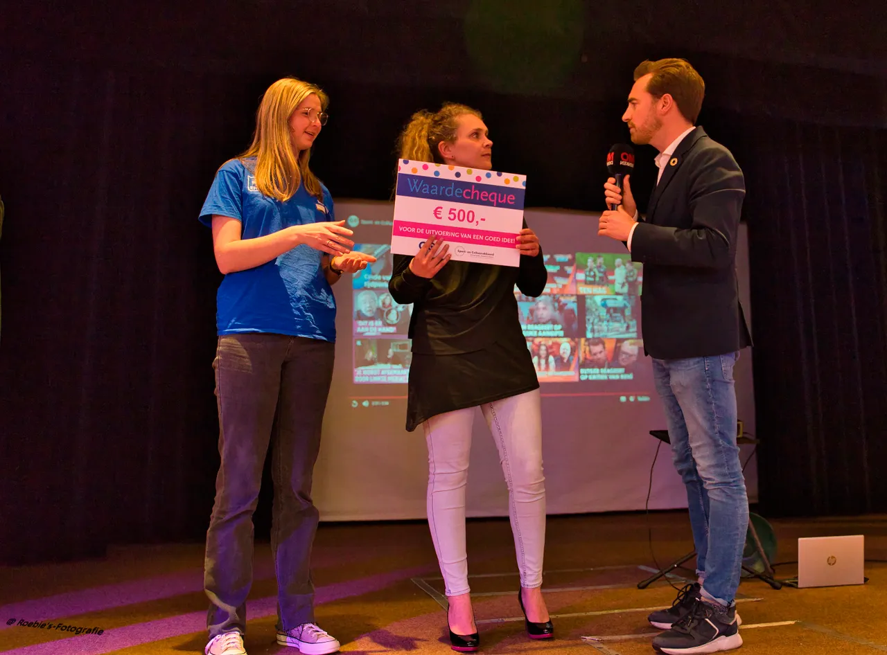 gowaalwijk sportencultuurakkoord cheque aan jeugdland waalwijk roebies fotografie