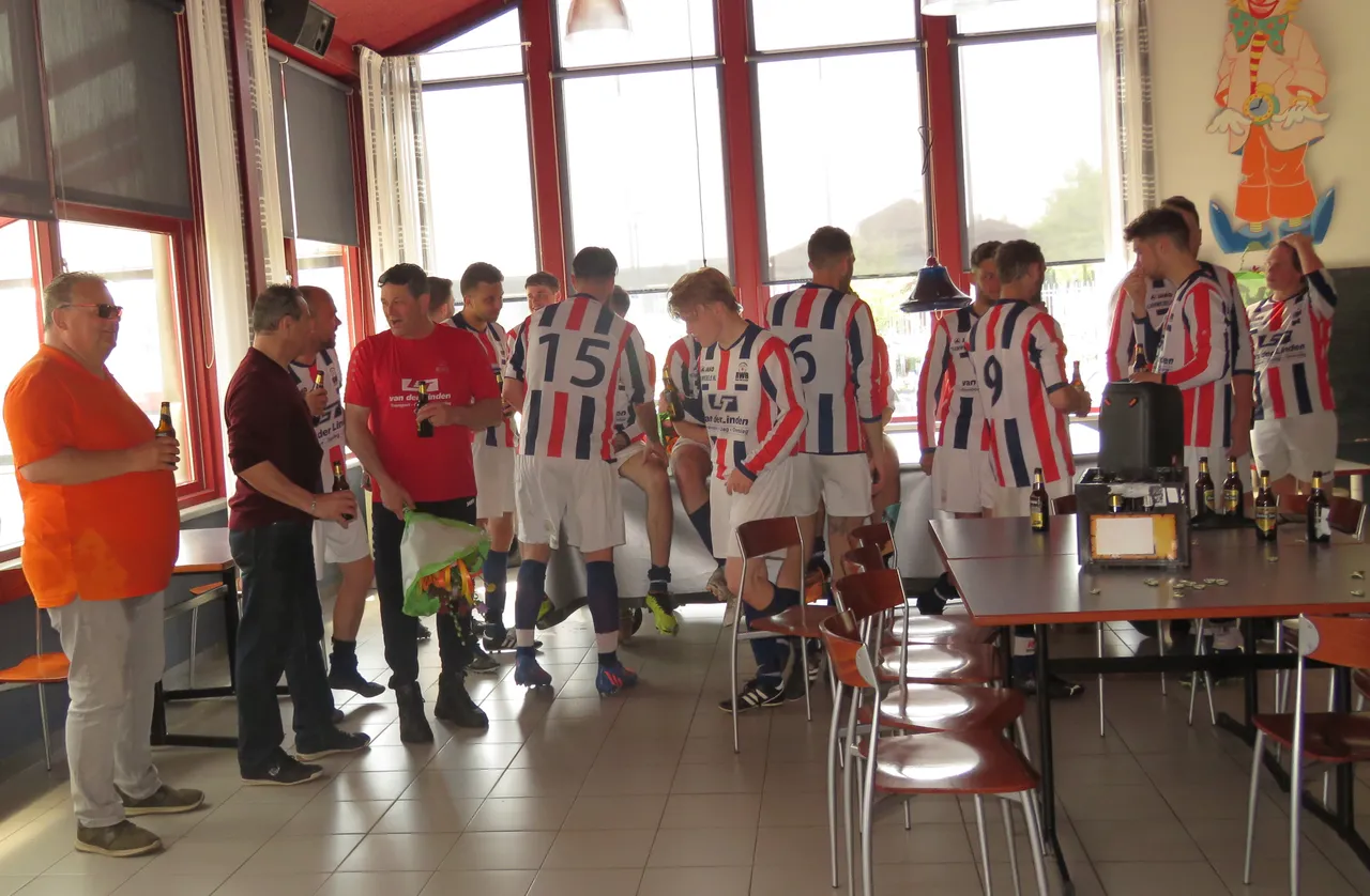 rwb 5zon huldiging b