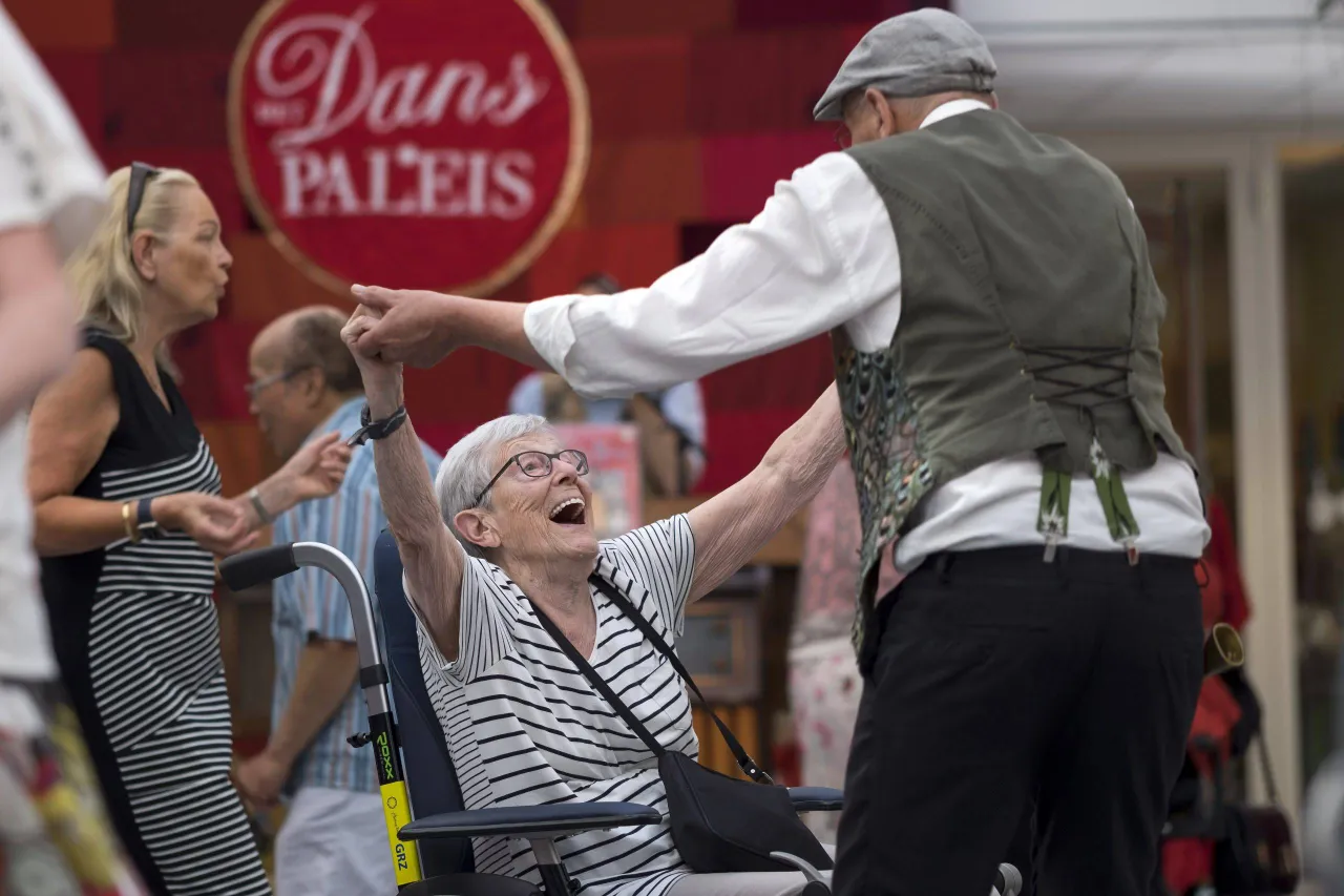 Danspaleis - Foto Herman Wouters