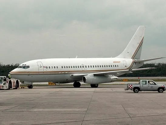 murdoch also owns a boeing 737 like this one its also rumored that elton johns gamma aviation gulfstream iv g matf has been on lease to murdoch for years