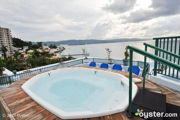 reality not so hot tub