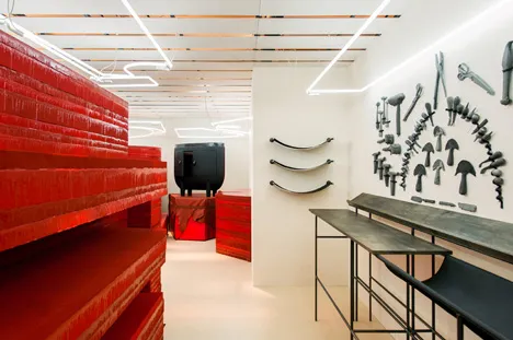 studio toogood installation for hermes petit h dezeen 3