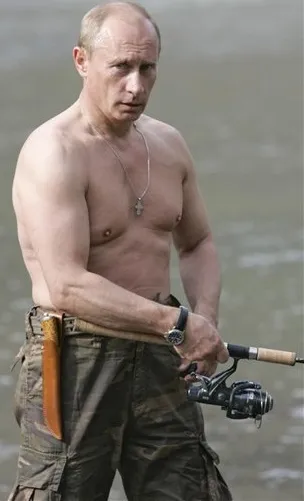 vladimir putin shirtless